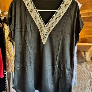 Black V-Neck Blouse with Beige Crochet Trim – Size M